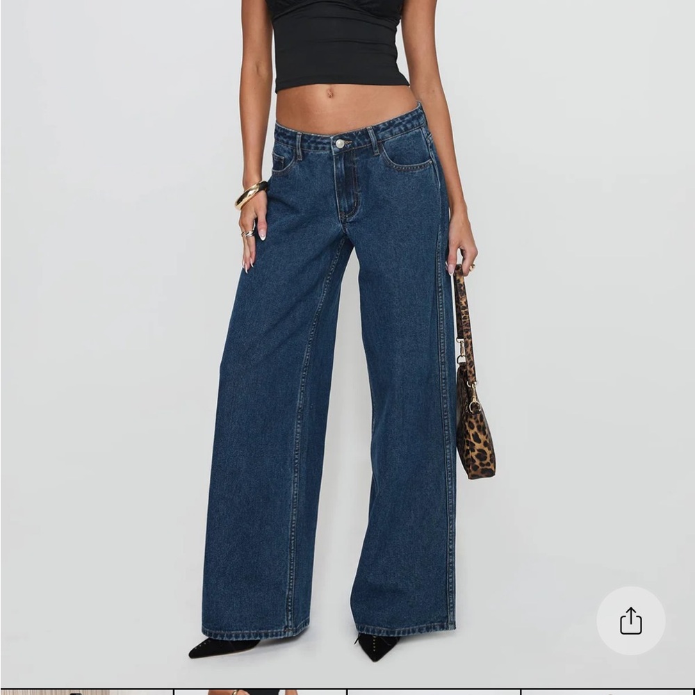 Princess Polly Low Rise Jeans - Picture 2 of 3